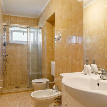 Kaiser By Interhome بيت للعطل بالاتونفينيفيس