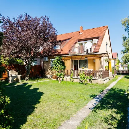 Kaiser By Interhome Nyaraló Balatonfenyves